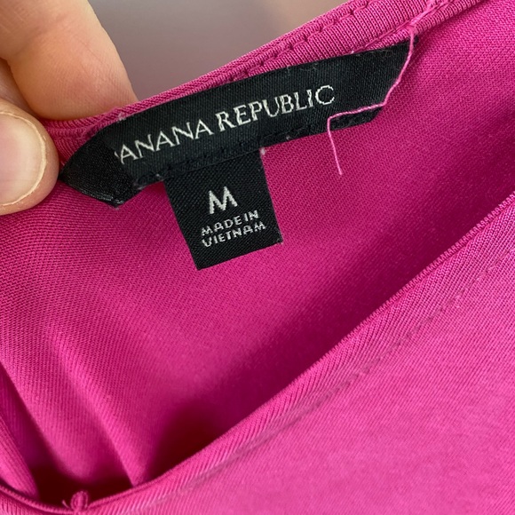 Flowing Magenta Summer Dress - Picture 3 of 12